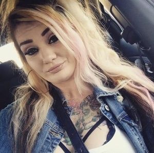 Meet your Posher, Kelly